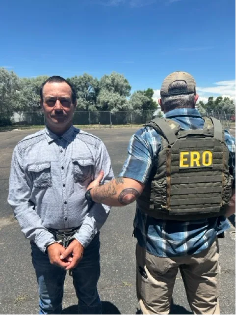 ICE prende 243 imigrantes ilegais na área metropolitana de Denver