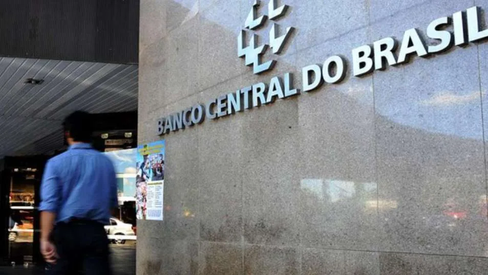 O Ataque à Independência Financeira do Brasil: O Escândalo do Banco Master e a Resistência do Banco Central